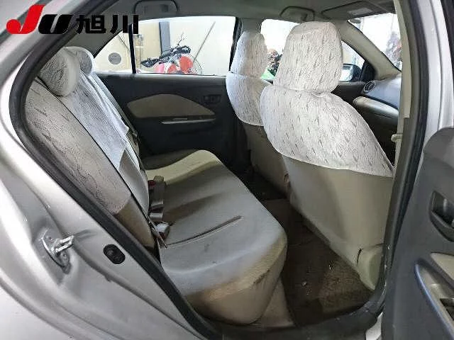 Toyota Belta  с аукциона в Японии