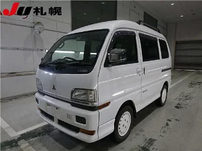 Mitsubishi Bravo