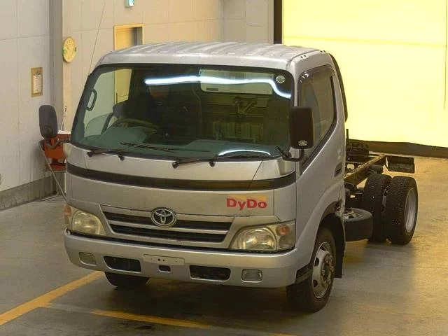 Toyota Dyna  с аукциона в Японии