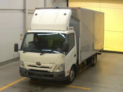 TOYOTA DYNA