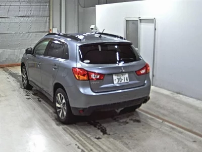 Mitsubishi RVR