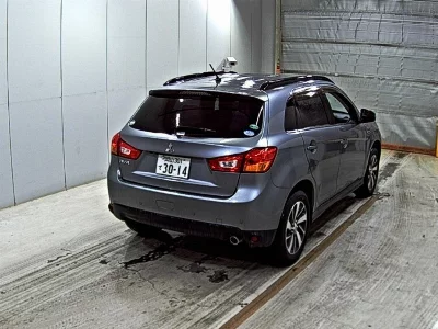 Mitsubishi RVR