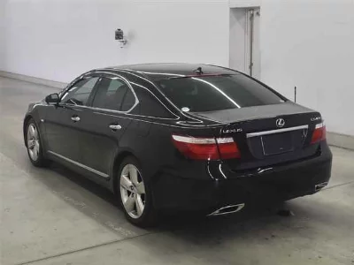 Lexus LS460L