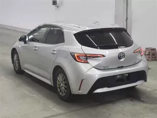 Цена авто Toyota Corolla Hatchback с аукционов Японии, номер кузова ZWE211H, пробег 309 000, оценка 2