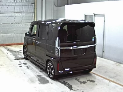 Honda N BOX CUSTOM