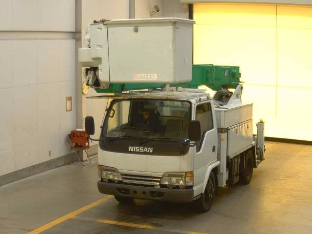 Nissan Atlas  с аукциона в Японии