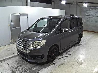 Honda STEPWGN SPADA