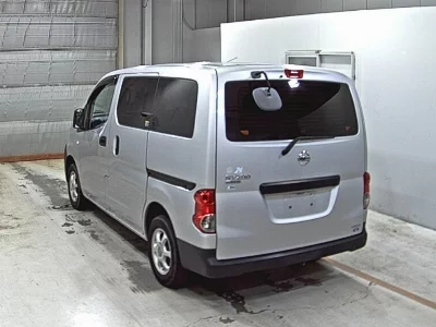 Nissan NV200 VANETTE VAN