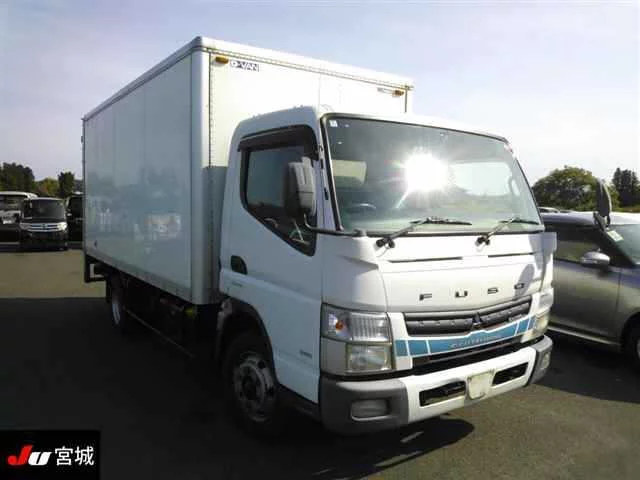 Mitsubishi Fuso Canter  с аукциона в Японии