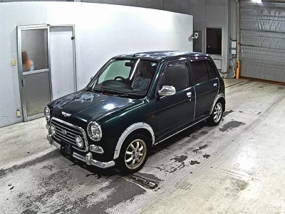Daihatsu Mira Gino