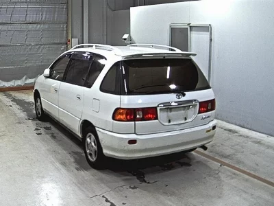 Toyota Ipsum