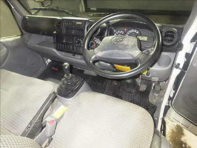 TOYOTA DYNA
