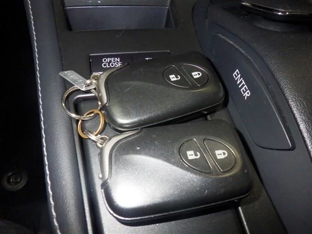 Lexus CT200h  с аукциона в Японии