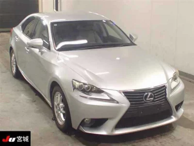 Lexus IS300h