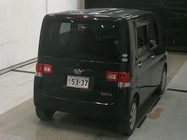 Daihatsu Tanto  с аукциона в Японии