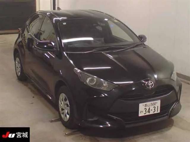 Toyota Yaris  с аукциона в Японии