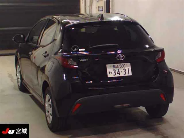 Toyota Yaris  с аукциона в Японии