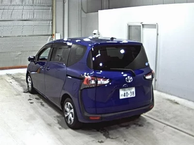 Toyota Sienta