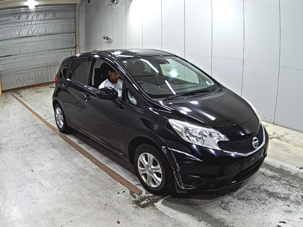 Nissan Note  с аукциона в Японии