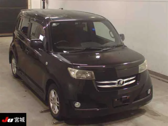 Toyota bB  с аукциона в Японии
