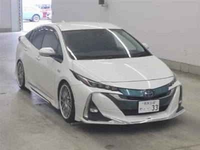 Toyota Prius PHV