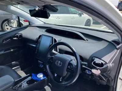Toyota Prius PHV
