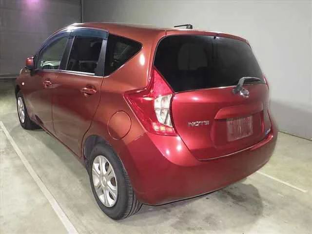 Nissan Note  с аукциона в Японии