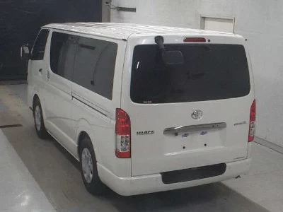Toyota HiAce Van