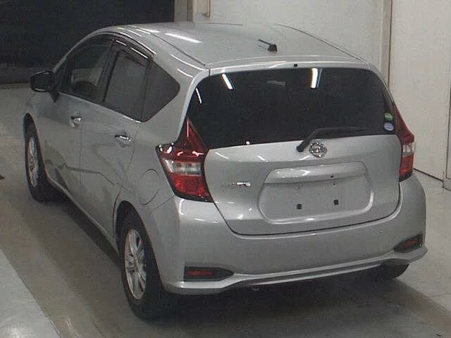 Nissan Note  с аукциона в Японии