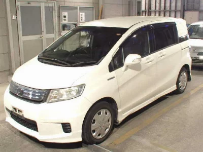 HONDA FREED SPIKE