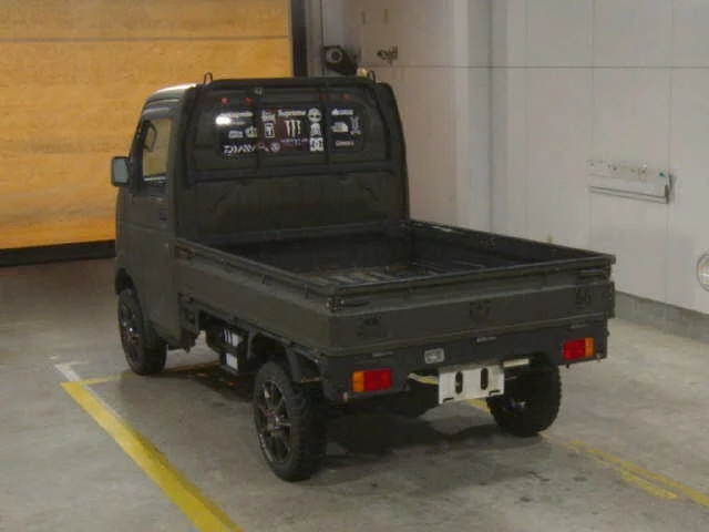 Suzuki CARRY  с аукциона в Японии