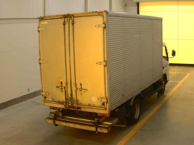 Mitsubishi Fuso Canter  с аукциона в Японии