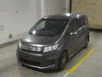 Honda Freed Spike