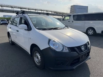 Nissan AD