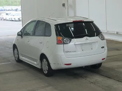 Mitsubishi Colt Plus