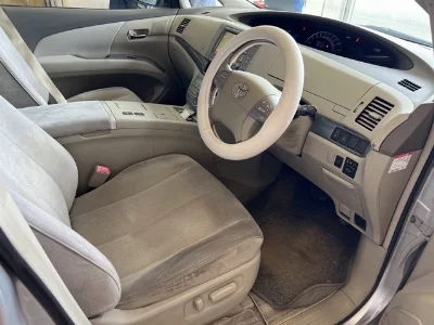 Статистика аукционов Toyota Estima Hybrid
