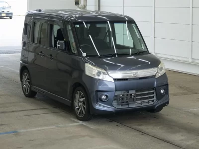 Suzuki Spacia Custom
