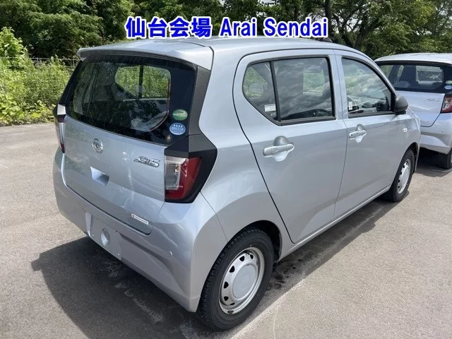 Daihatsu Mira e:S  с аукциона в Японии