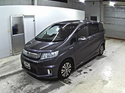 Honda FREED SPIKE HYBRID