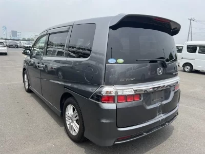 Honda STEPWGN SPADA