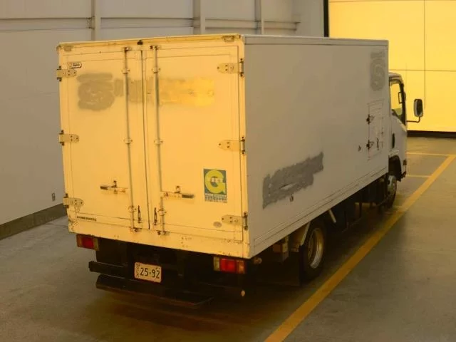 Isuzu Elf  с аукциона в Японии
