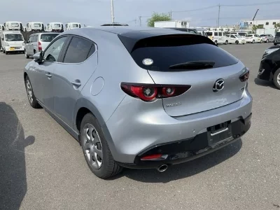 MAZDA MAZDA3 FASTBACK