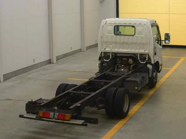 Hino Dutro  с аукциона в Японии