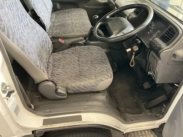 Isuzu Elf  с аукциона в Японии