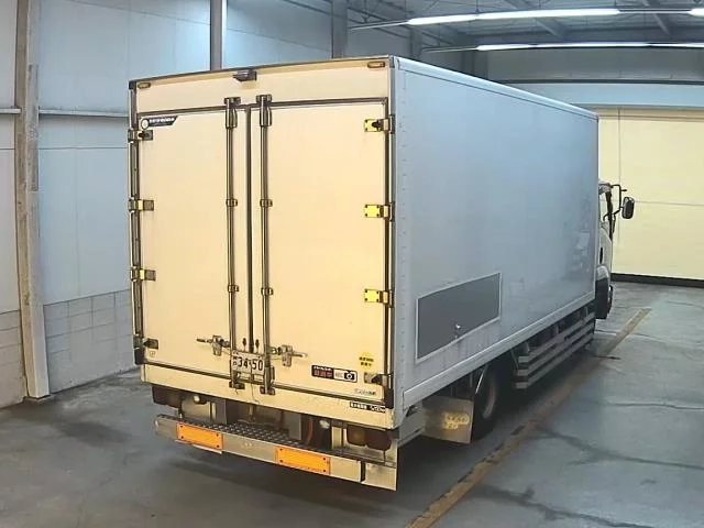 Isuzu Forward  с аукциона в Японии