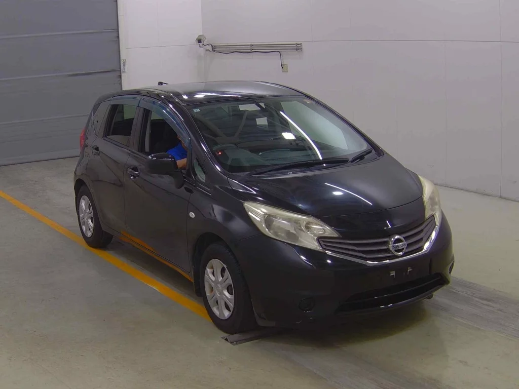 Nissan Note  с аукциона в Японии