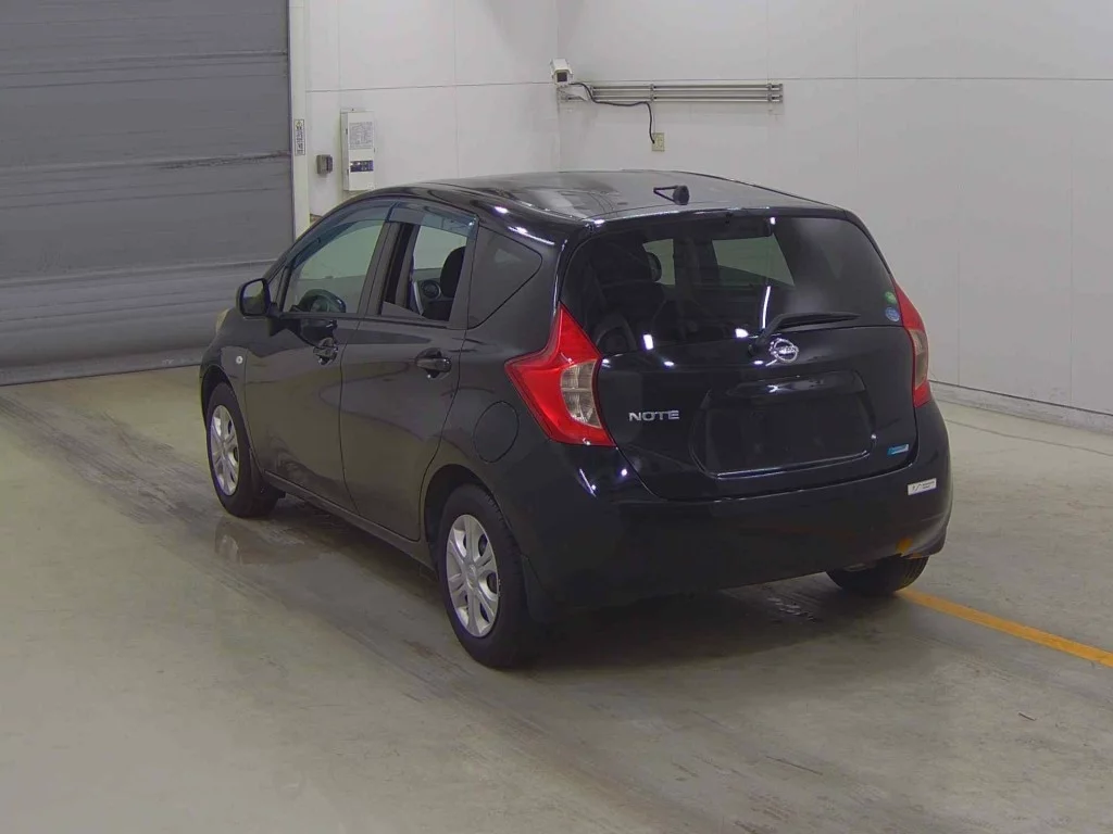 Nissan Note  с аукциона в Японии