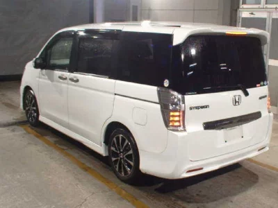 Honda STEPWGN SPADA