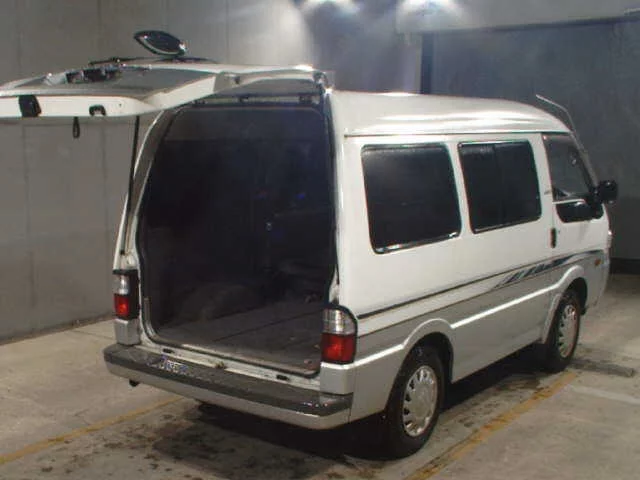 Mazda Bongo  с аукциона в Японии