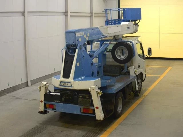 Toyota Dyna  с аукциона в Японии